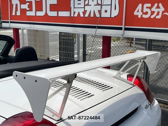Toyota MR-S 2002-04 8220880-11