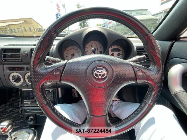 Toyota MR-S 2002-04 8220880-12
