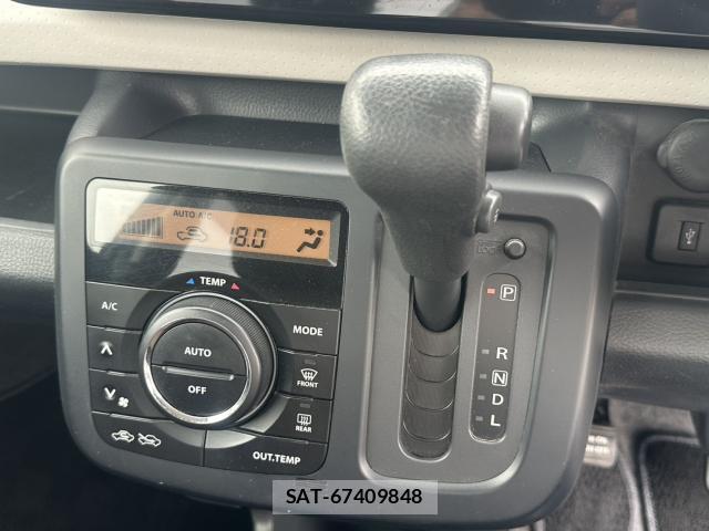 Suzuki MR WAGON 2012-06 8217320-19