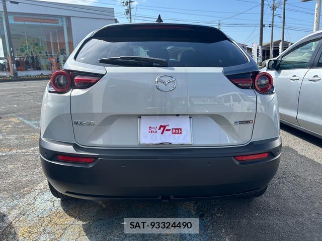 Mazda MX-30 2023-10 8223817-10