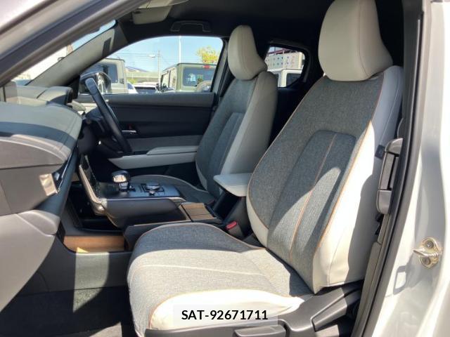 Mazda MX-30 2020-11 8217258-5