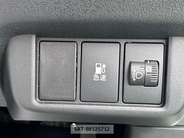 Honda N-ONE 2025-09 8218215-14