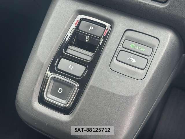 Honda N-ONE 2025-09 8218215-15