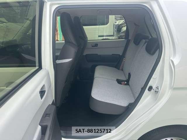 Honda N-ONE 2025-09 8218215-5
