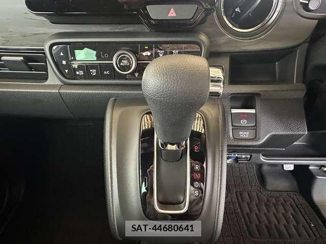 Honda N-ONE 2025-08 8218246-14