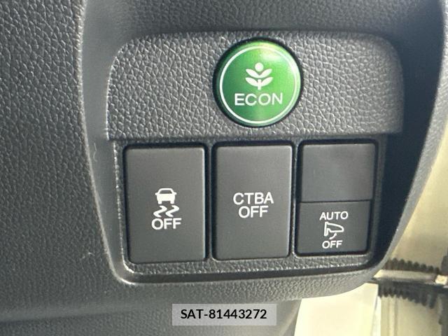 Honda N-ONE 2015-04 8218421-7