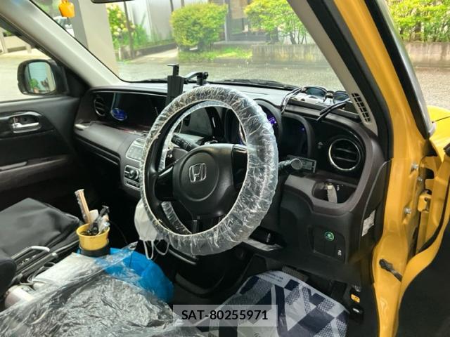 Honda N-ONE 2013-08 8219840-11