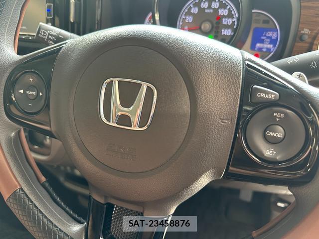 Honda N-ONE 2018-10 8221685-4