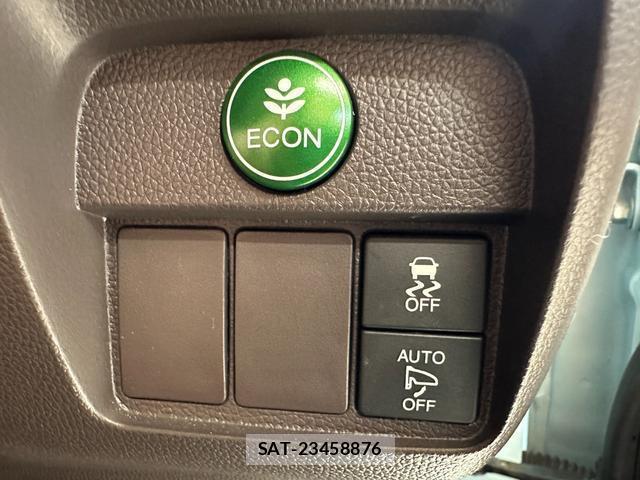 Honda N-ONE 2018-10 8221685-5