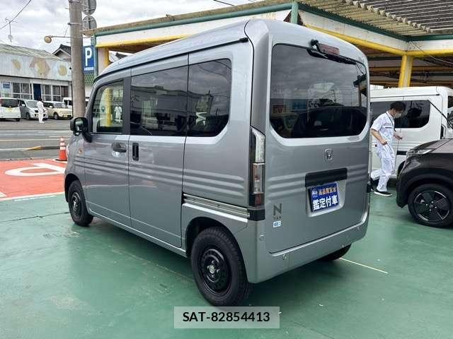 Honda N-VAN e: 2024-10 8218191-1