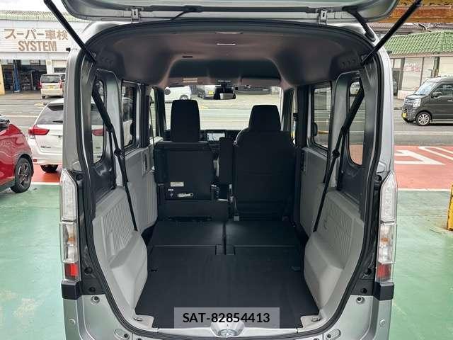 Honda N-VAN e: 2024-10 8218191-11