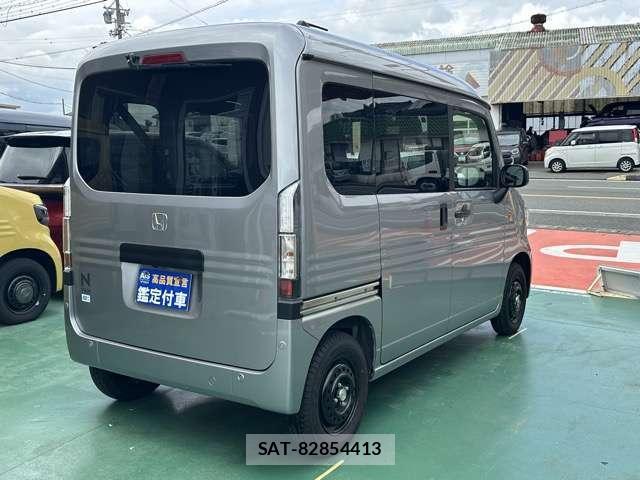 Honda N-VAN e: 2024-10 8218191-12