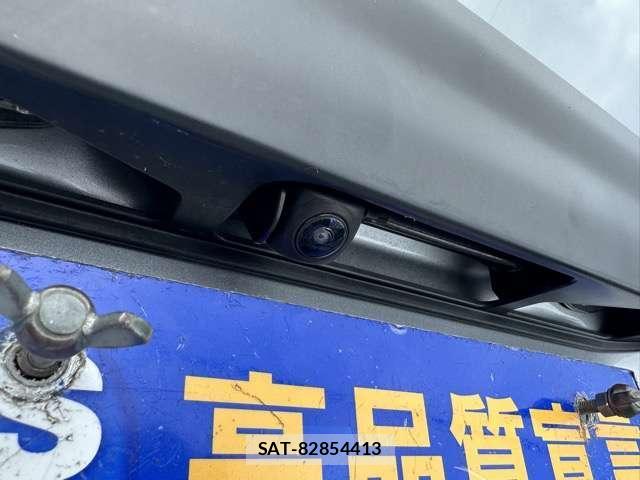 Honda N-VAN e: 2024-10 8218191-9
