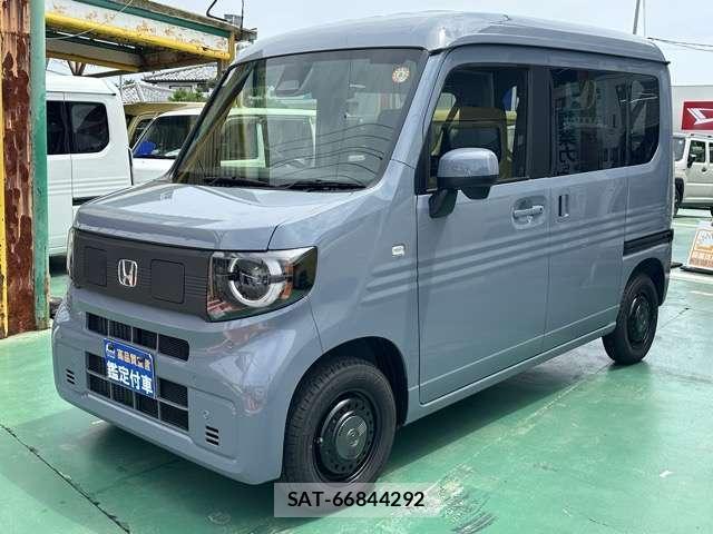 Honda N-VAN e: 2025-05 8218262-0