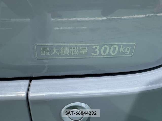 Honda N-VAN e: 2025-05 8218262-10