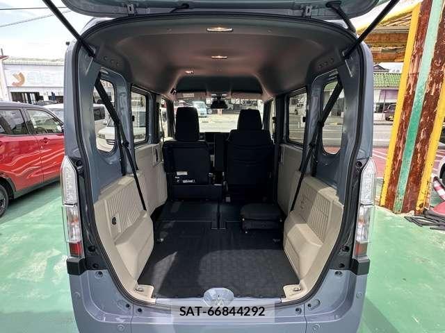 Honda N-VAN e: 2025-05 8218262-12