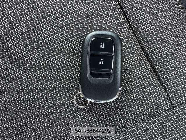 Honda N-VAN e: 2025-05 8218262-15