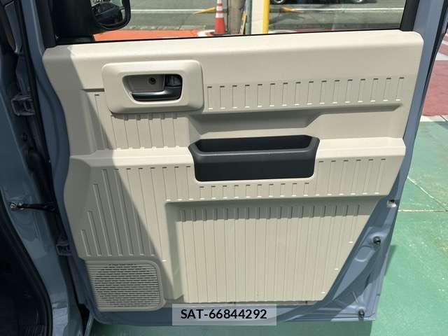 Honda N-VAN e: 2025-05 8218262-7