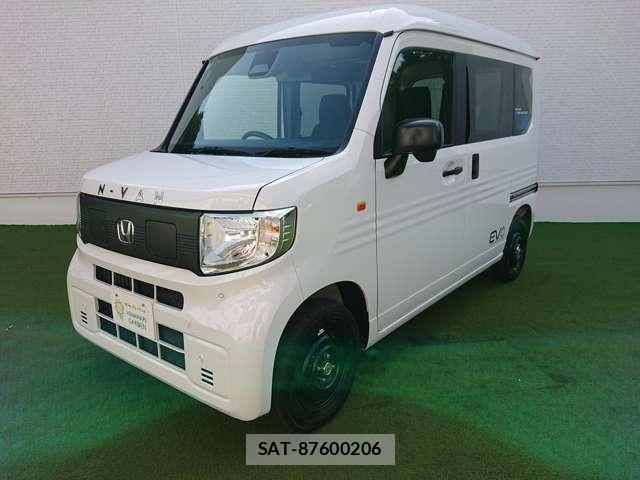 Honda N-VAN e: 2024-12 8224689-0