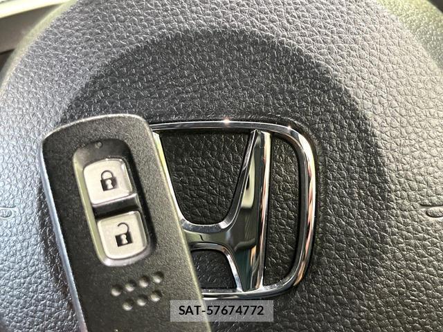 Honda N-VAN 2023-03 8221103-5
