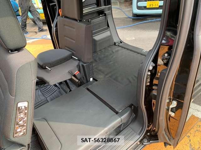 Honda N-VAN 2023-07 8221718-19