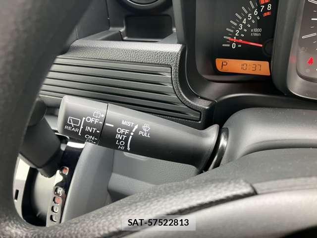 Honda N-VAN 2026-05 8216569-10