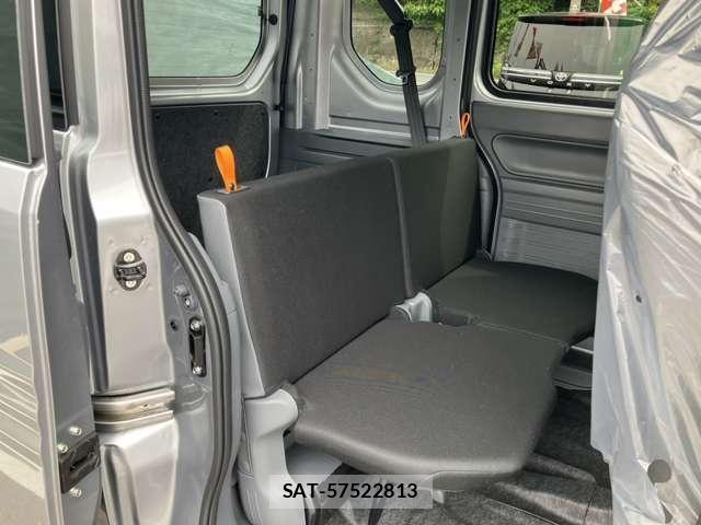 Honda N-VAN 2026-05 8216569-15
