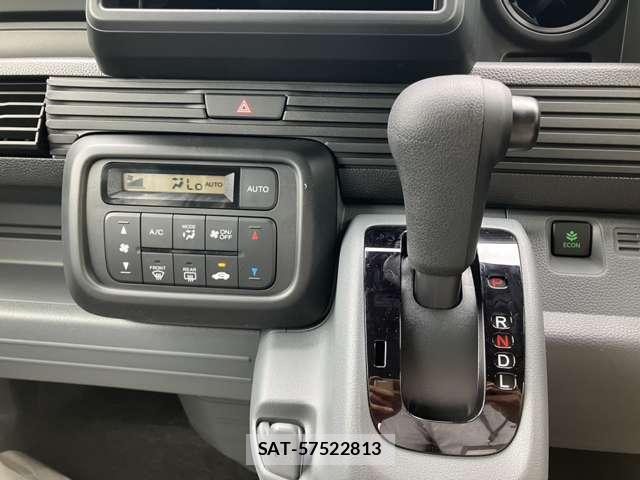 Honda N-VAN 2026-05 8216569-3