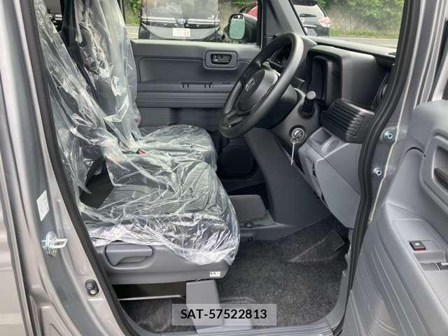 Honda N-VAN 2026-05 8216569-5