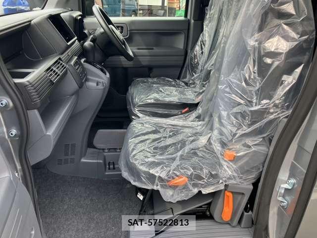 Honda N-VAN 2026-05 8216569-6