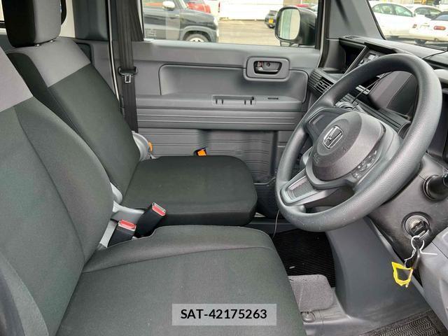 Honda N-VAN 2019-05 8216731-7