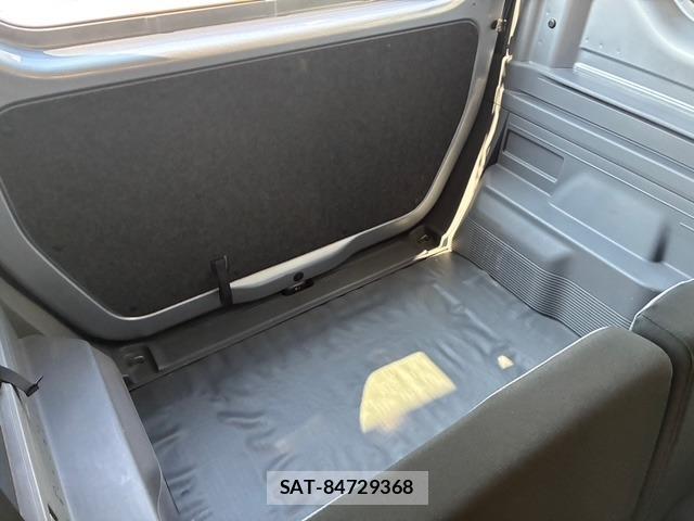 Honda N-VAN 2022-05 8221121-11