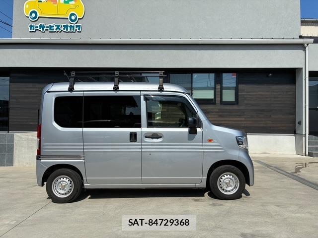 Honda N-VAN 2022-05 8221121-3