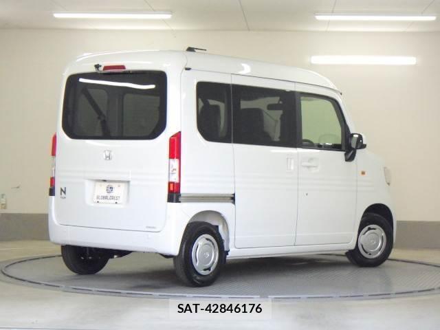 Honda N-VAN 2026-04 8223940-1