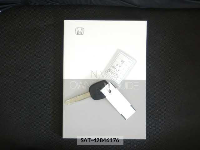 Honda N-VAN 2026-04 8223940-18