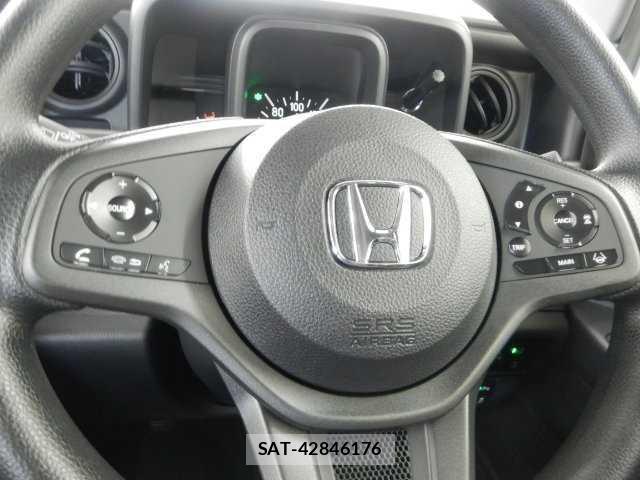 Honda N-VAN 2026-04 8223940-6