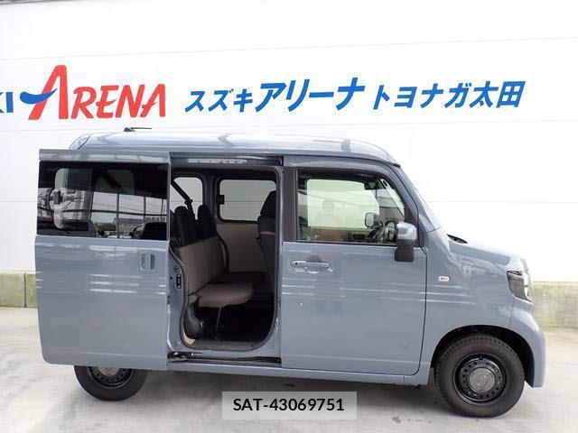 Honda N-VAN 2025-01 8224772-7