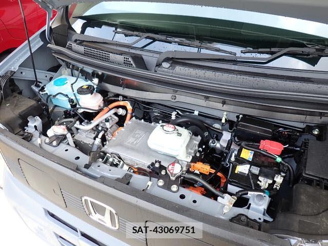 Honda N-VAN 2025-01 8224772-8