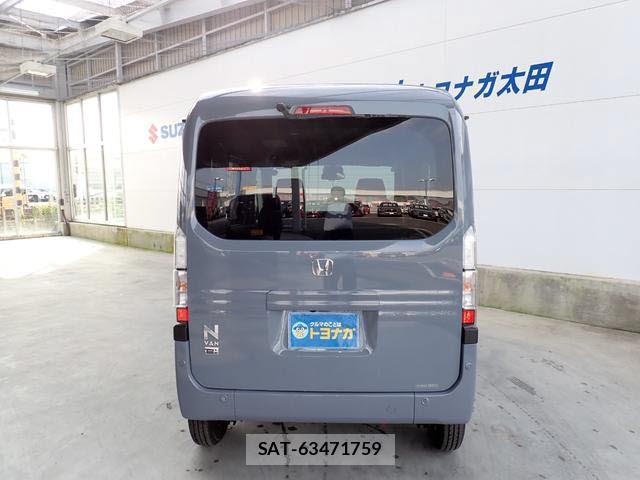 Honda N-VAN 2026-06 8224775-4