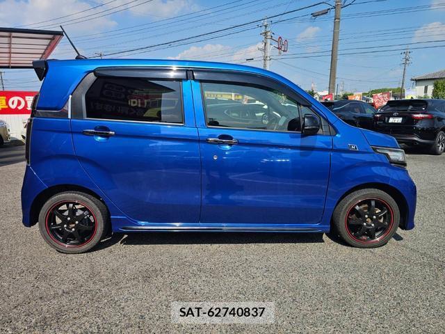 Honda N-WGN 2017-02 8220175-11