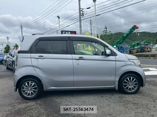 Honda N-WGN 2016-10 8218155-17