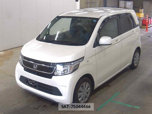 Honda N-WGN 2016-04 8218631-4
