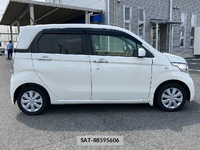Honda N-WGN 2016-11 8224840-3
