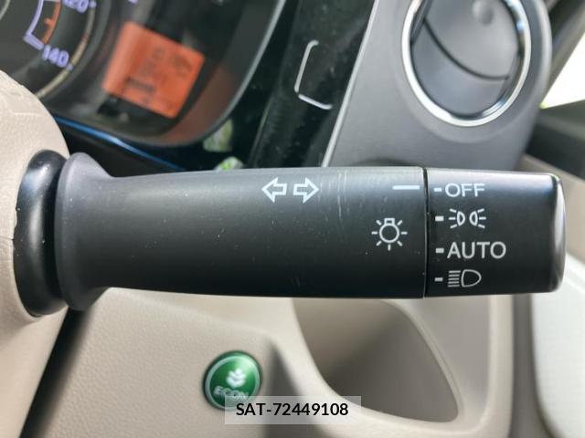 Honda N-WGN 2015-04 8225258-14