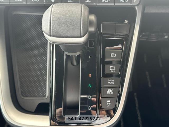 Toyota NOAH 2026-05 8216097-14