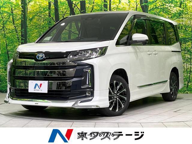 Toyota NOAH 2022-11 8216157-0