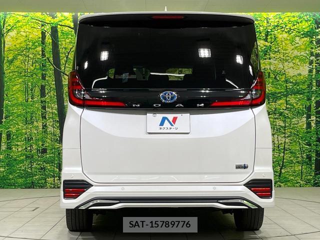 Toyota NOAH 2022-11 8216157-15