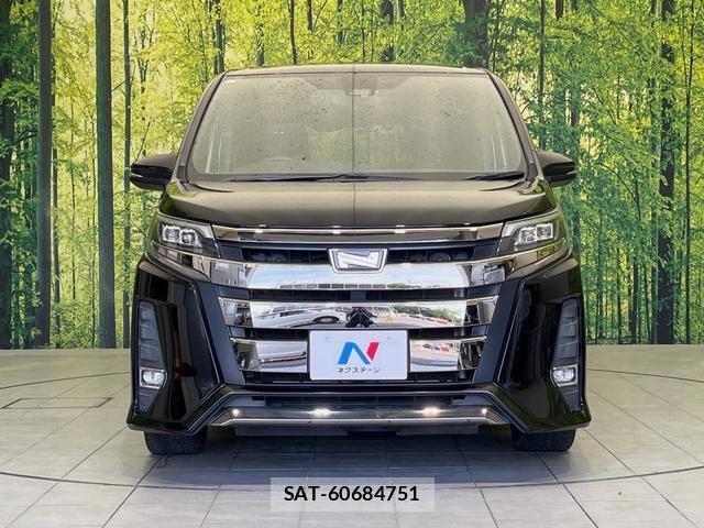 Toyota NOAH 2018-06 8216266-14