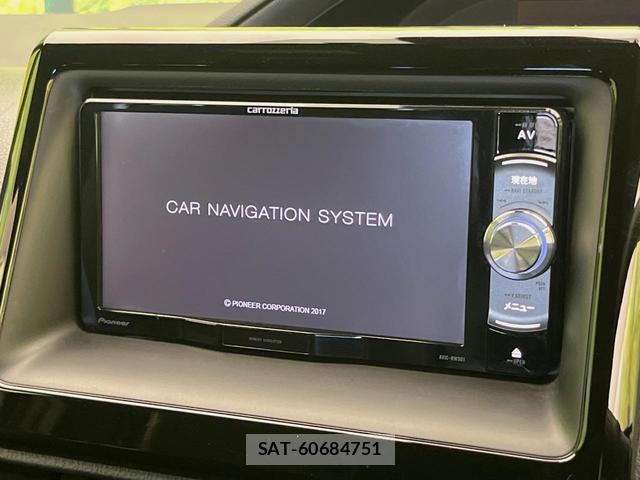 Toyota NOAH 2018-06 8216266-3
