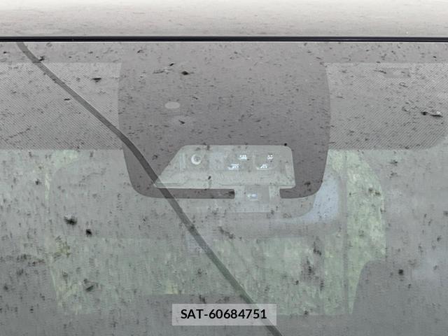 Toyota NOAH 2018-06 8216266-5